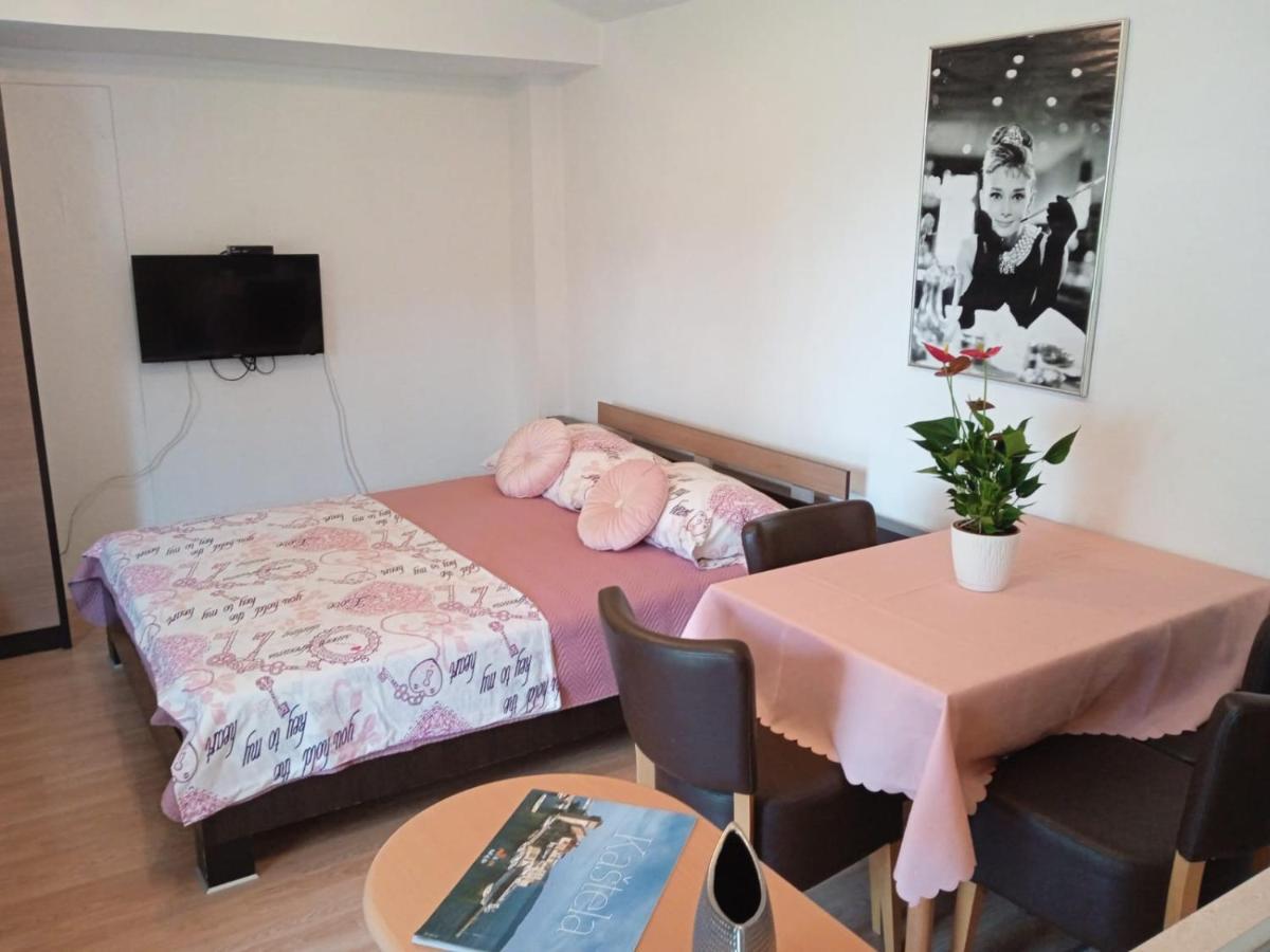 Pelivan Apartments Kaštela Extérieur photo