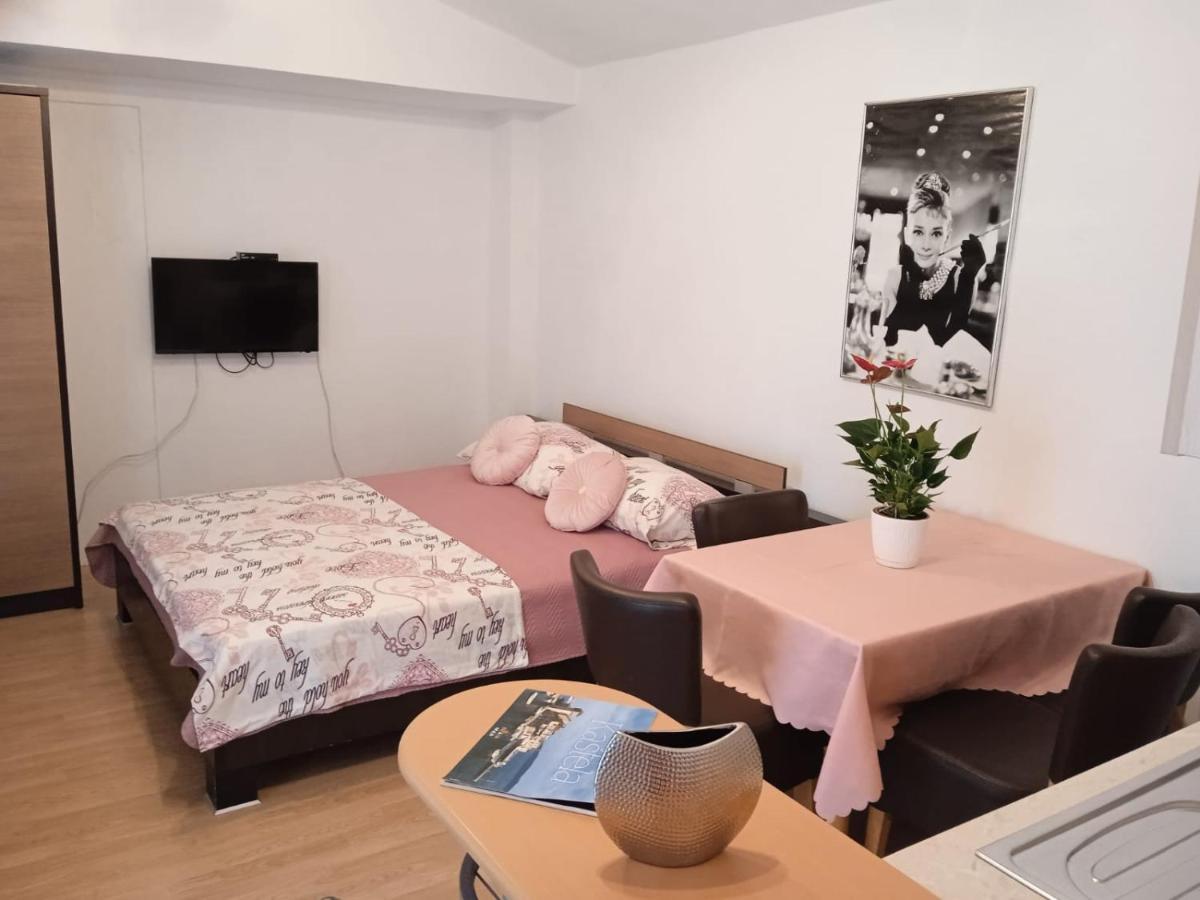 Pelivan Apartments Kaštela Extérieur photo