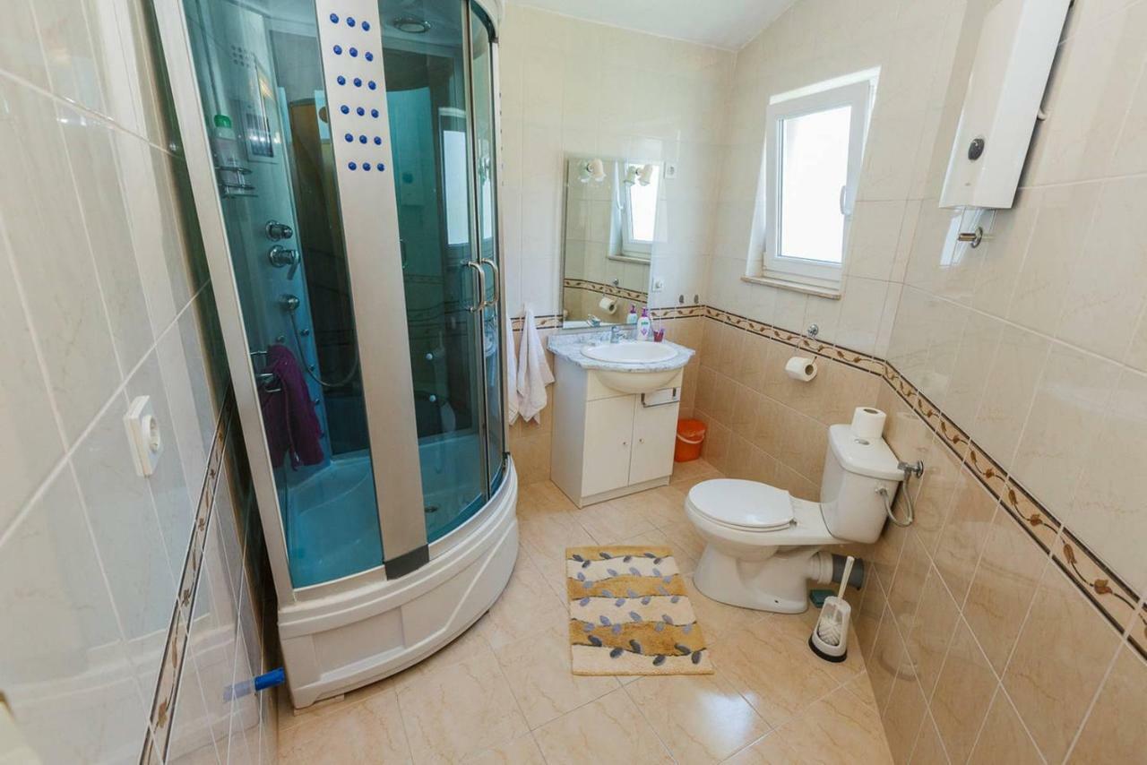 Pelivan Apartments Kaštela Extérieur photo